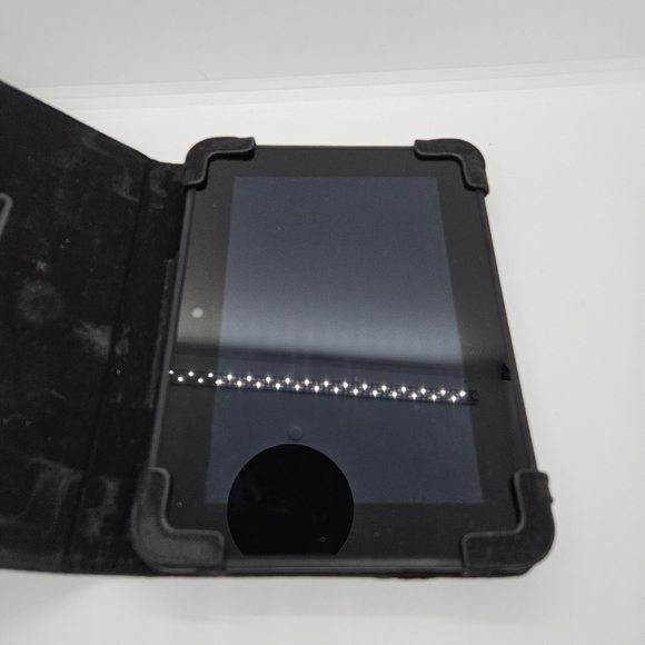 Amazon Kindle Fire HD 7" 32 GB with gray Belkin case - Picture 1 of 11